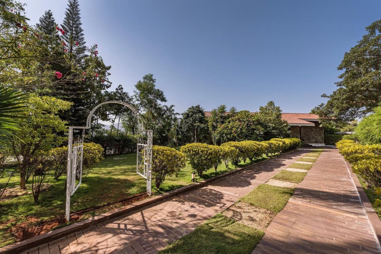 Saffronstays Shambhala Lakeside-Infinity Pool Villa In Pawna Malavli Exterior foto